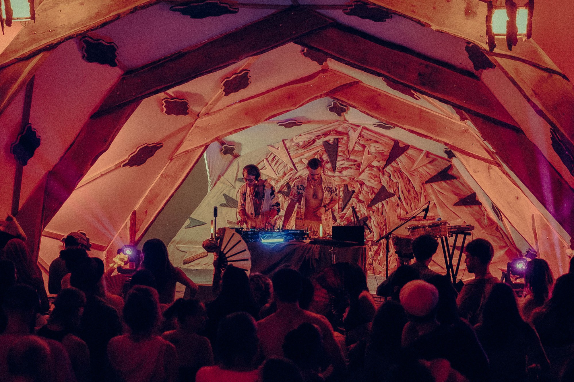 JAGWOLF playing to a full tent at Medicine Festival 2026
